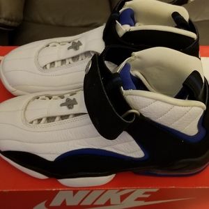 Air Penny IV Orlando Home Wht/Blk/Blue Nike Swoosh